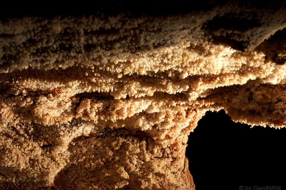 Frostwork "Popcorn", Wind Cave National Park, South Dakota - USA