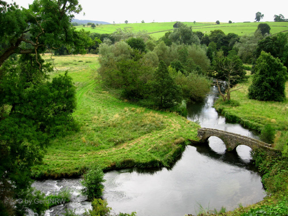 Hadon Hall Garden, Bakewell, Derbyshire, UK 