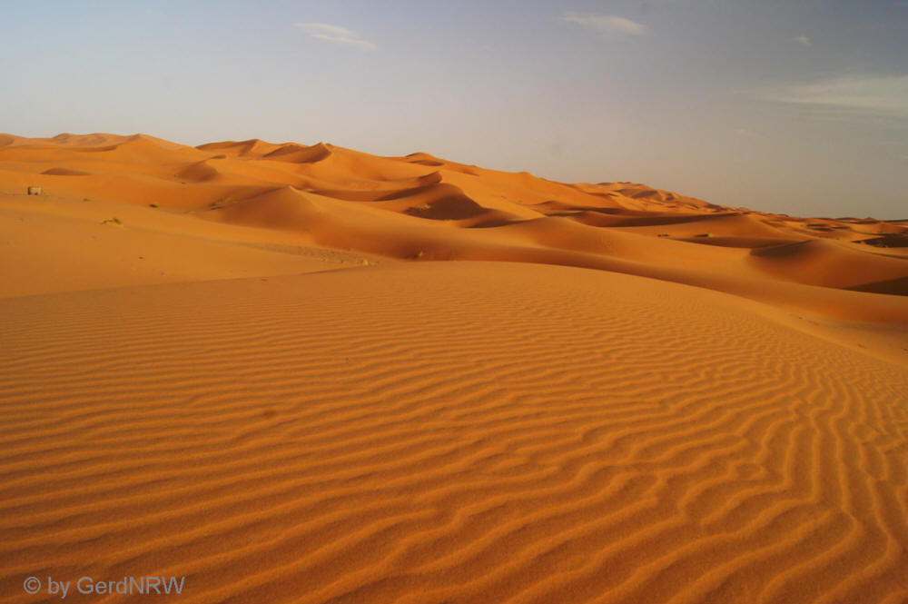 Evening Mood at Erg Chebbi, Sahara near Erfoud, Morocco - Abendstimmung Erg Chebbi, nahe Erfoud, Marokko