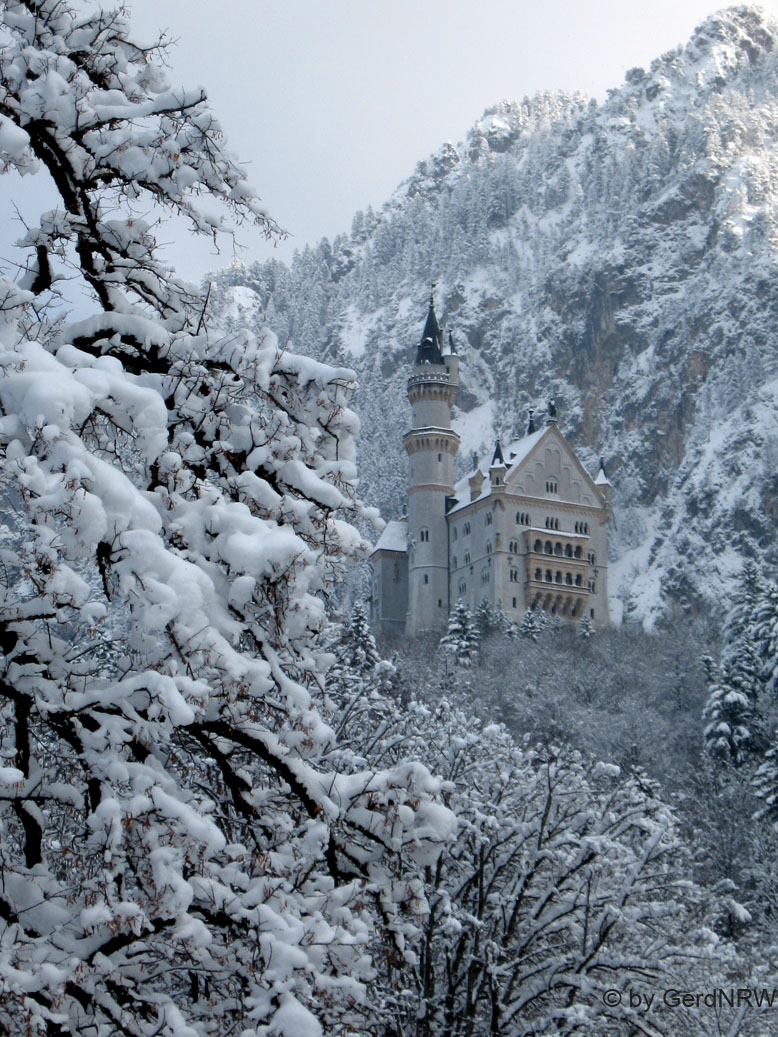 New Swanstone Castle (Schloss Neuschwanstein), Fuessen, Germany 