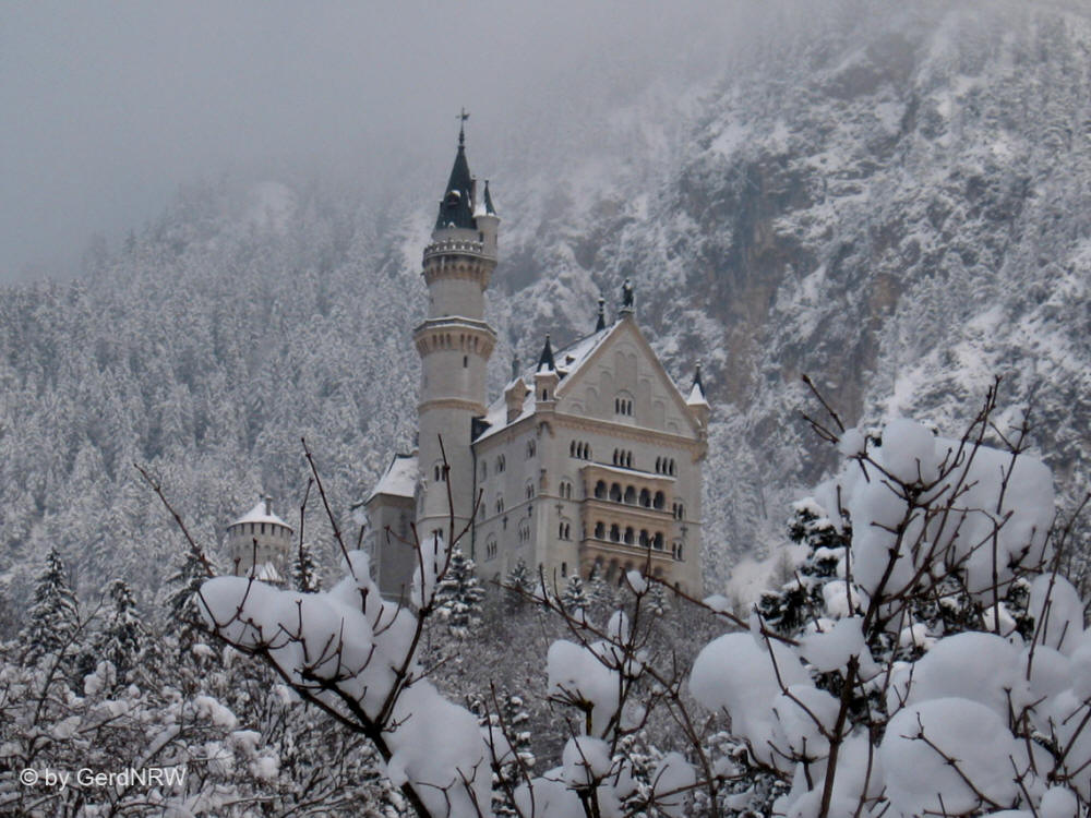 New Swanstone Castle (Schloss Neuschwanstein), Fuessen, Germany 
