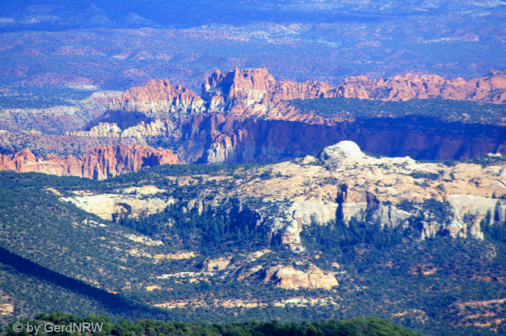 Head of the Rocks Overlook, Scenic Byway UT-12, Utah, USA