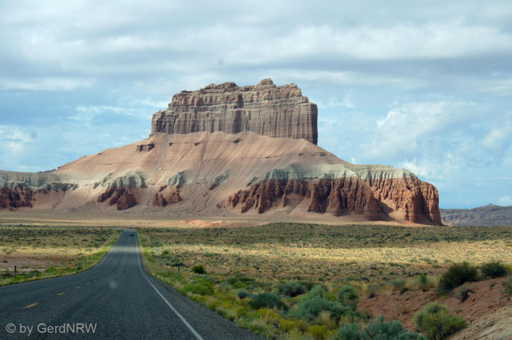 Molly´s Castle, On the way to Goblin Valley State Park, Utah, USA